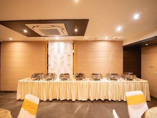 Hotel Emerald Inn Bhopal Exterior foto
